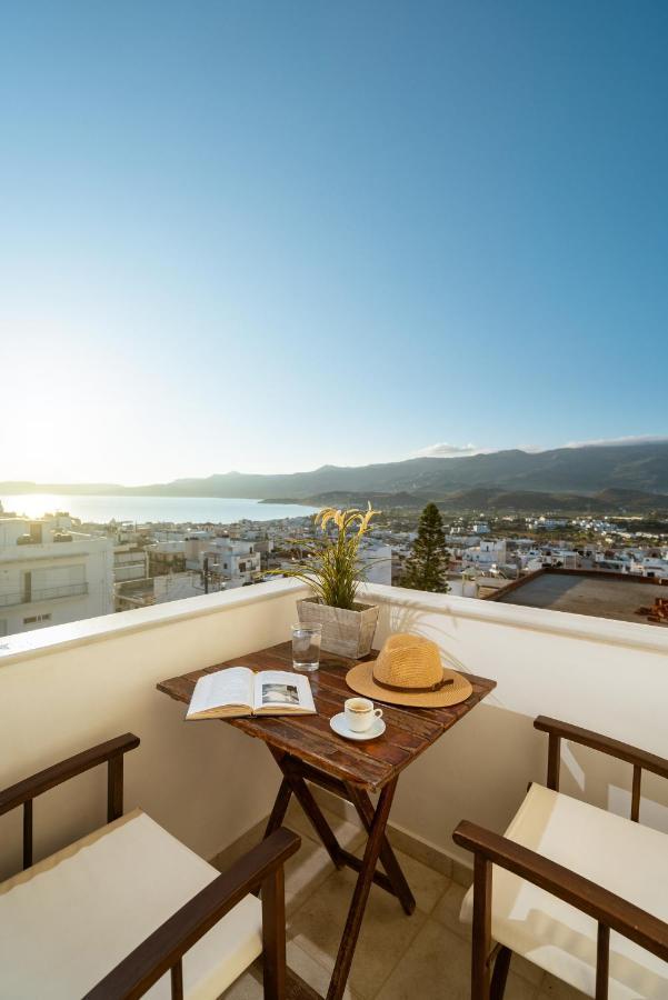 Mira Sitia Luxury Apartment Exterior photo