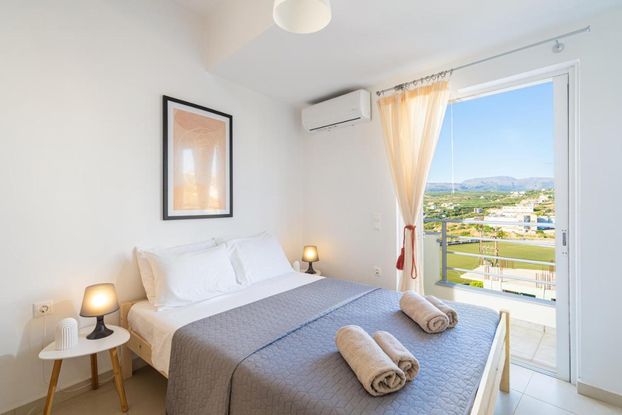Mira Sitia Luxury Apartment Exterior photo